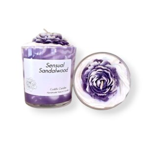 Κερί Σόγιας Λευκό-Μωβ με άρωμα Sensual Sandalwood σε Γυάλινο Ποτήρι