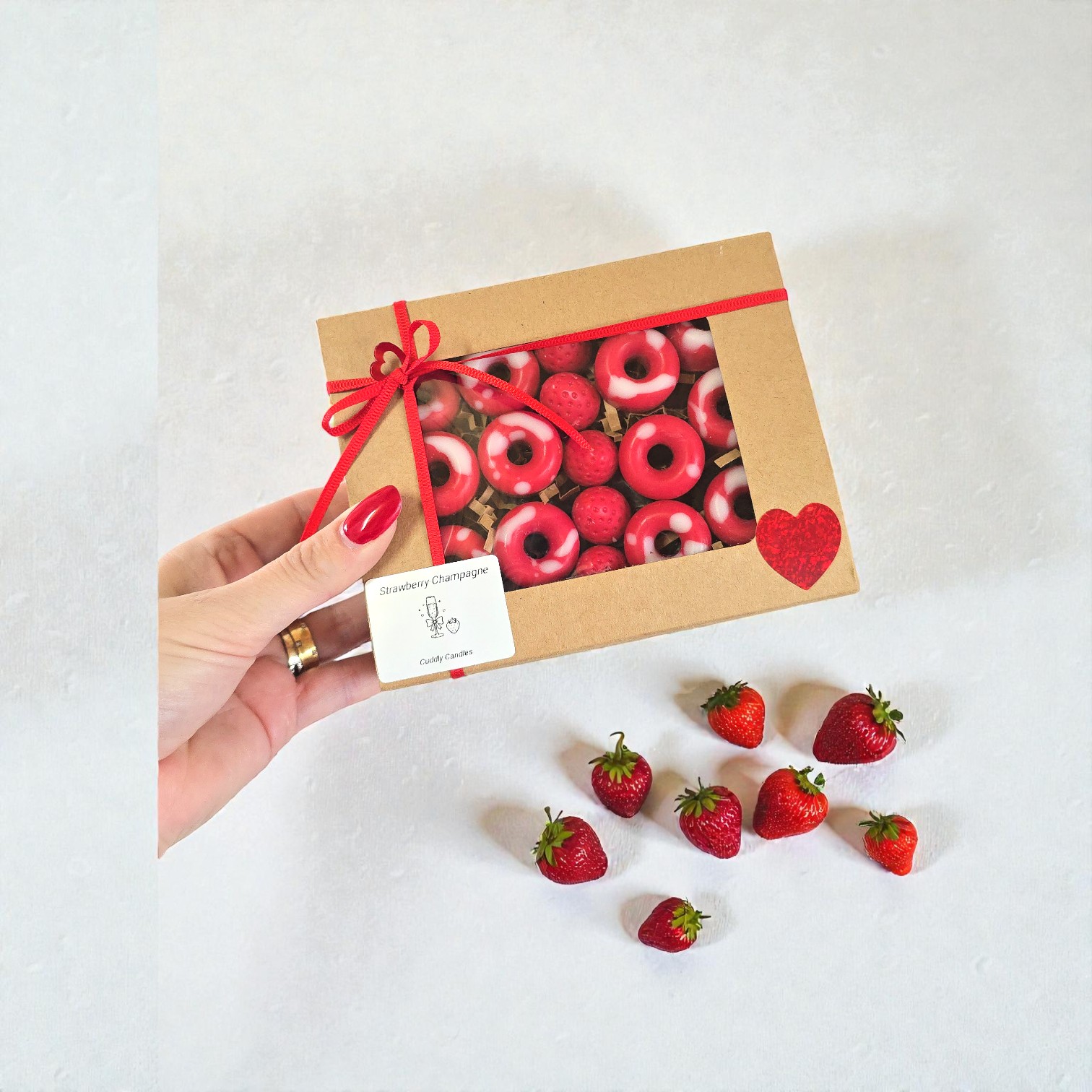 strawberry-champagne box 2-Photoroom